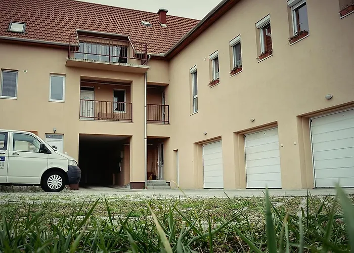 Family Apartament Eger